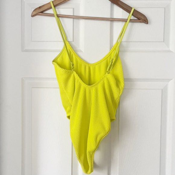 Good American Always Fits One-Piece Swimsuit Electric Yellow - Picture 5 of 9